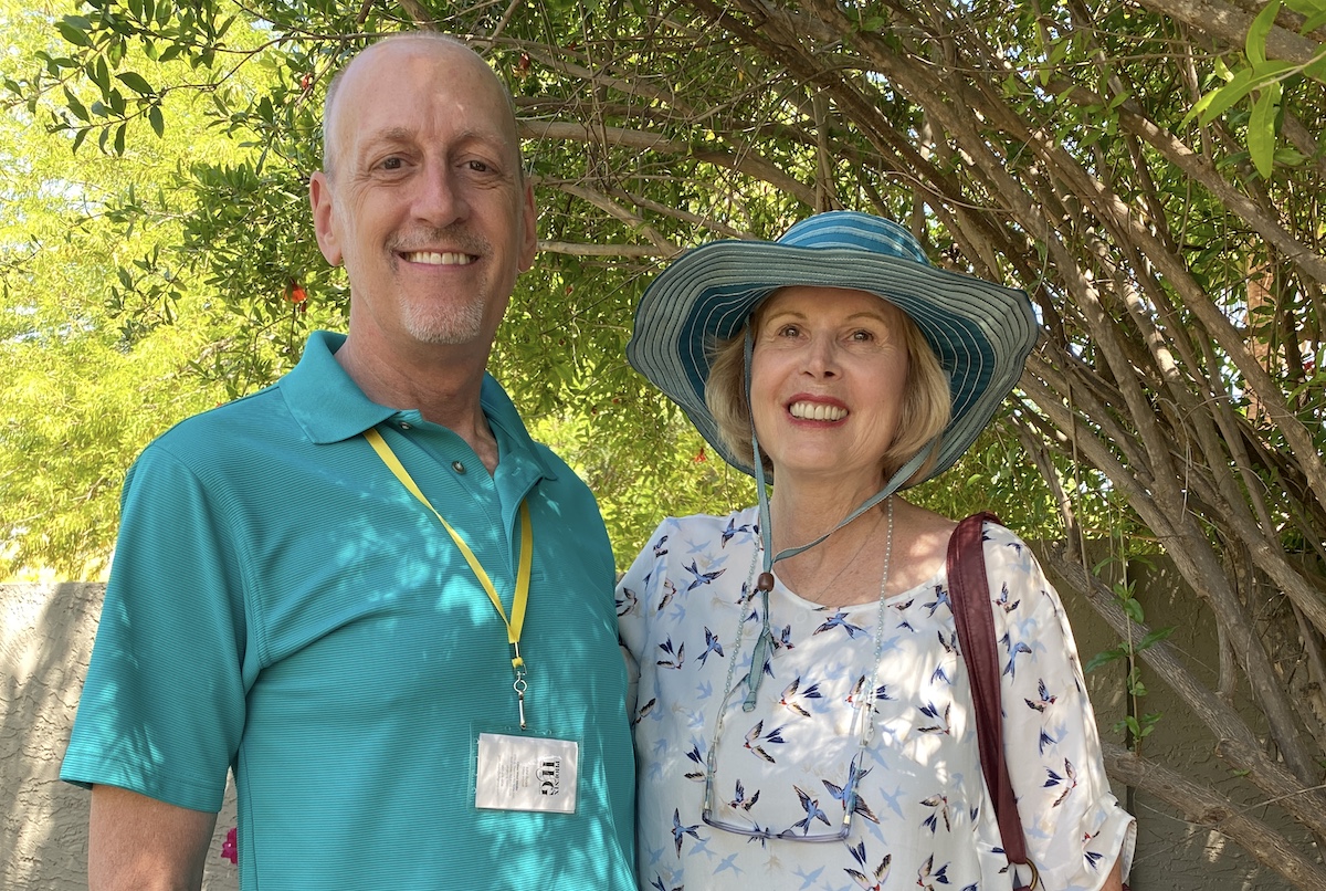 Phoenix Home & Garden Editor John Roark with garden photojournalist and author Debra Lee Baldwin 